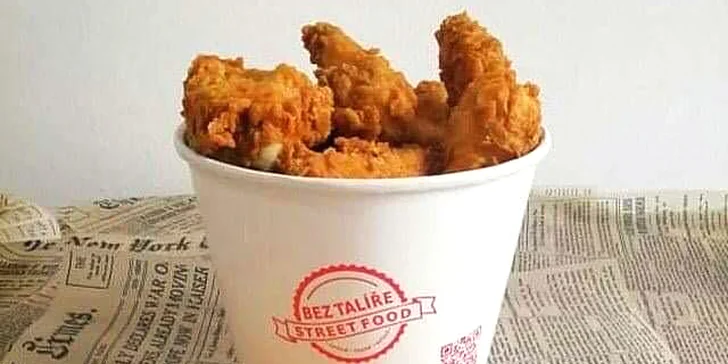 Hot wings: 5–30 pikantních kuřecích křidélek i s možností rozvozu po České Lípě a Novém Boru