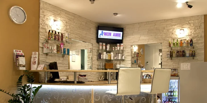 Kompletní mokrá pedikúra s relaxační masáží