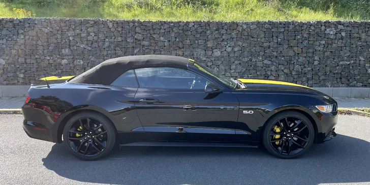 Ford Mustang GT 5.0 V8 Cabrio na 6, 12 či 24 hodin
