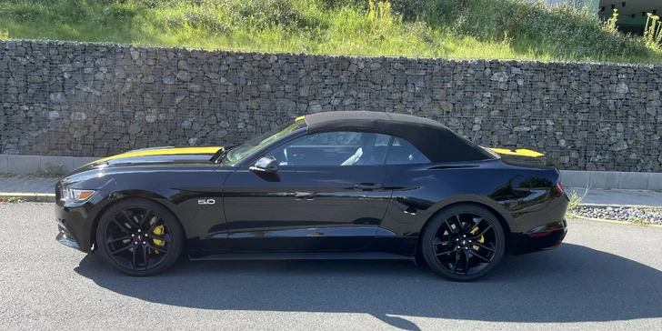 Ford Mustang GT 5.0 V8 Cabrio na 6, 12 či 24 hodin
