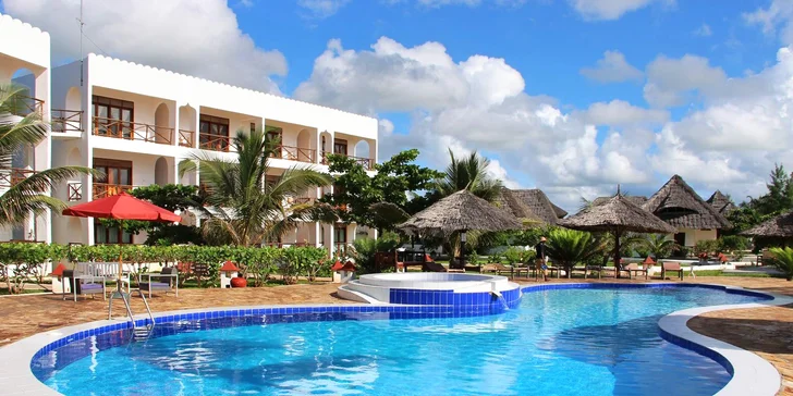 3* oblíbený resort v africkém stylu na Zanzibaru s novým bazénem a česky hovořícím delegátem