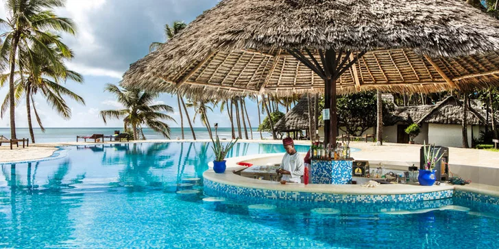 4*+ resort v africkém stylu na Zanzibaru: 6–12 nocí, hotel se 3 bazény a česky hovořícím delegátem