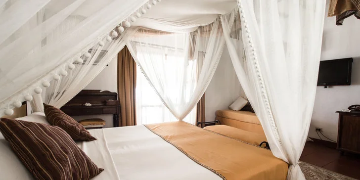 4*+ resort v africkém stylu na Zanzibaru: 6–12 nocí, hotel se 3 bazény a česky hovořícím delegátem