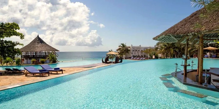 Luxusní 5* resort na Zanzibaru: 7-14 nocí, all inclusive, 4 bazény a lázně a česky hovoří delegát