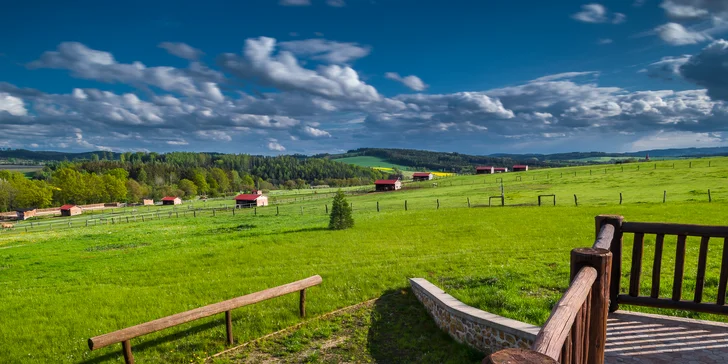 Pohoda na ranči v České Sibiři: snídaně, wellness, jízda na koni i na čtyřkolce