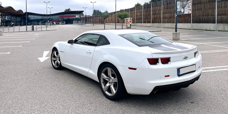 Zážitková jízda v Chevroletu Camaro SS: až 180 min. řízení či spolujízdy