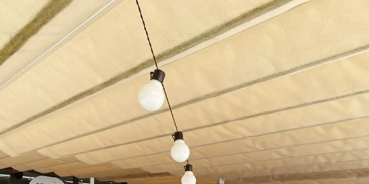 Dvě parádní pizzy o průměru 32 cm podle výběru z celkem 16 druhů