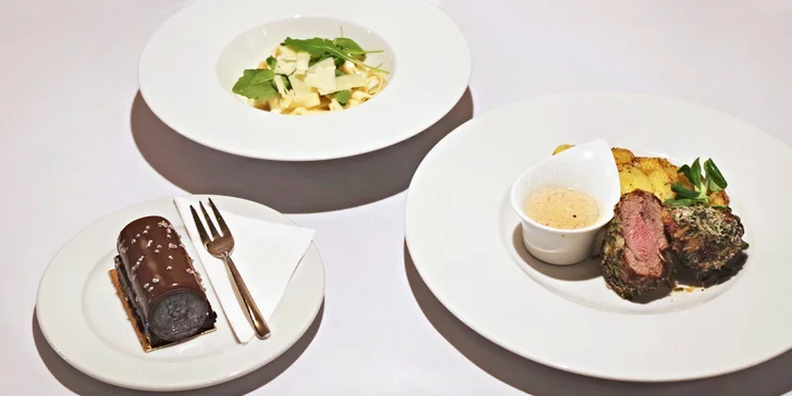 Tři chody v srdci Teplic pro dvě osoby: menu s kachním prsem, sýrem halloumi či panenkou