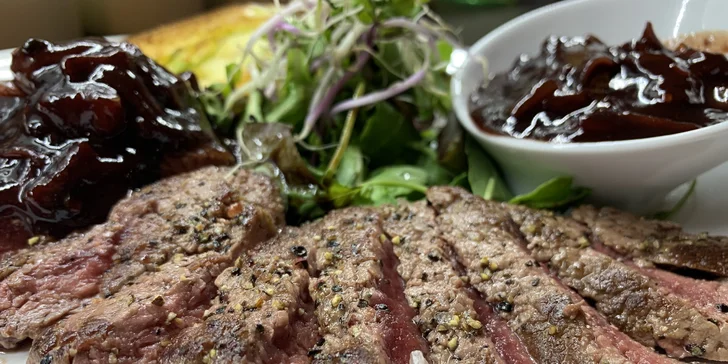 Kurz vaření Cesta světem: hamburger, vepřový carnitas a asijské bochánky