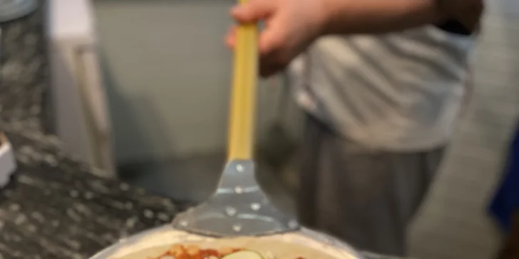 Dvě parádní pizzy o průměru 32 cm podle výběru z celkem 16 druhů