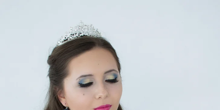 Make-up s profesionální vizážistkou Niki: Individuální kurz líčení pro 1 osobu i pro maminku s dcerou