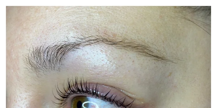 Kosmetické ošetření mastné a problematické pleti či lash lifting řas