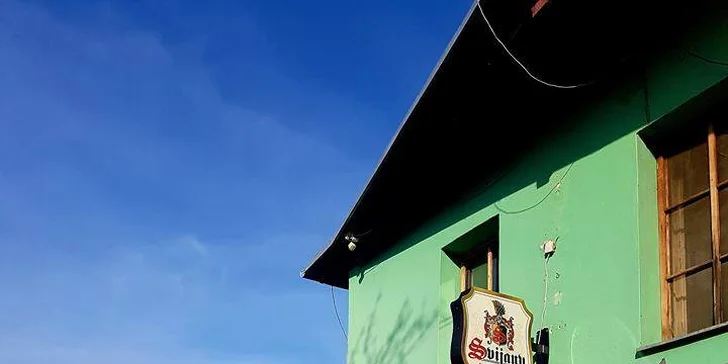 Skvělá bašta: 1 kg mixu řízečků ve Starosuchdolské restauraci