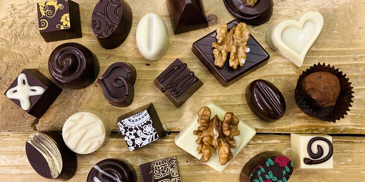 Balíčky pralinek z čokoládovny Yesterka: vyrobeno z kvalitní belgické čokolády Callebaut