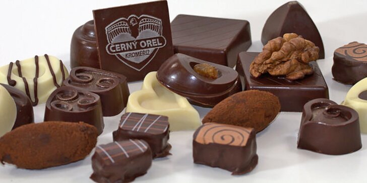 Balíčky pralinek z čokoládovny Yesterka: vyrobeno z kvalitní belgické čokolády Callebaut