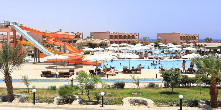 All inclusive dovolená v Egyptě vč. letenky: 4* resort v letovisku Marsa Alam s bazény
