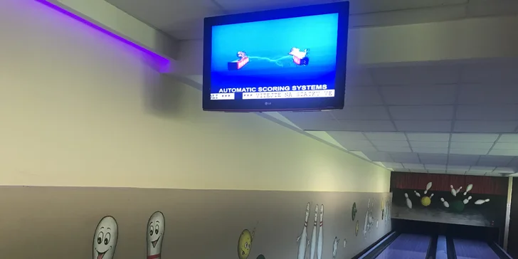 S partou za zábavou: 1 nebo 2 hodiny bowlingu pro 1–4 hráče