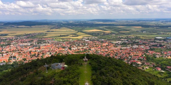 Pobyt v maďarské oblasti Tokaj: polopenze a adrenalinový park či degustace vína
