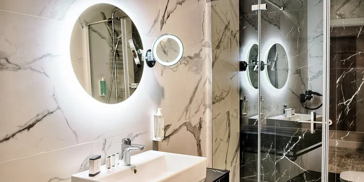 4* dovolená ve Štětíně: ubytování v pokoji nebo v apartmánu se snídaní a neomezený relax v sauně