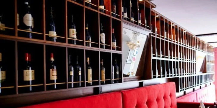 Balkán na talíři: pleskavice, čevabčiči a grilovaná zelenina pro 2 osoby