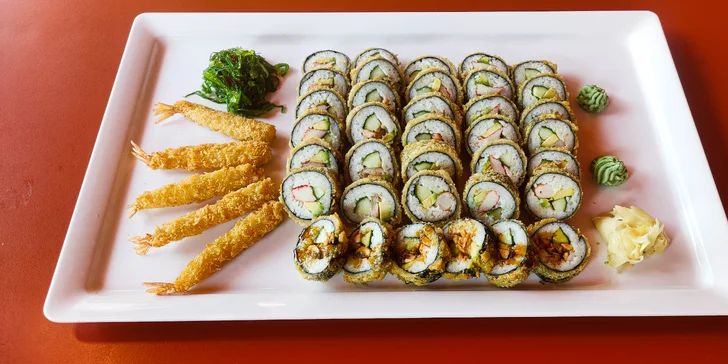 Sushi sety s 32 až 53 ks: krab, krevety, tuňák, okurka, avokádo i losos