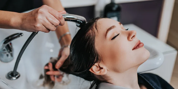 Kadeřnické balíčky pro všechny délky vlasů: střih, mytí, foukaná i barvení, melír či balayage