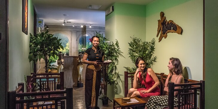 80 min. romantického hýčkání s masáží a sektem pro dva v salonu Thai Sun