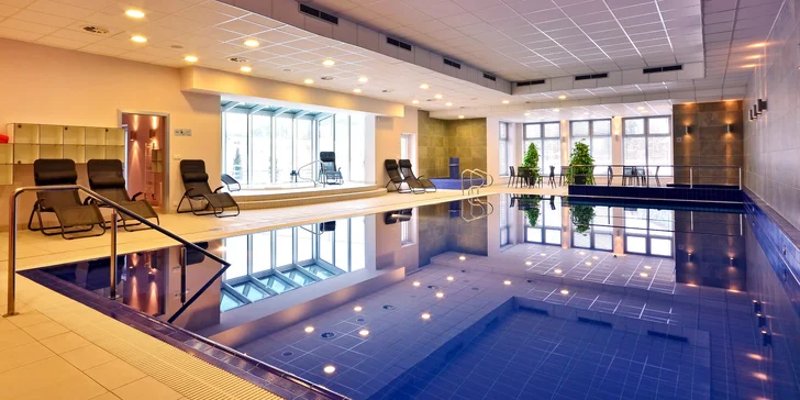 Luxusní odpočinek v Jeseníkách pro dva: polopenze, wellness a procedury