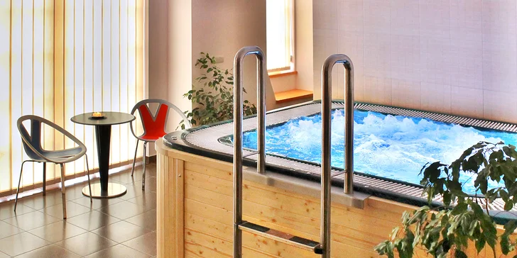 Romantika na jihu Čech: pobyt s polopenzí i wellness v oceňovaném hotelu