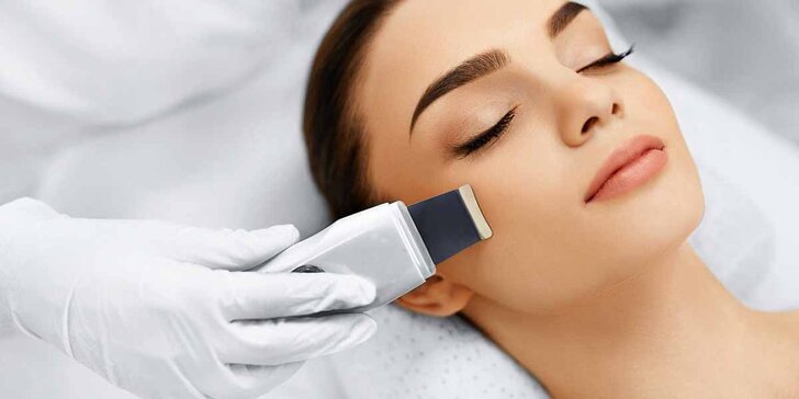 Kosmetické ošetření obličeje: čištění ultrazvukem, ozonizér i masáž