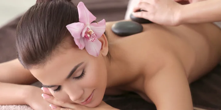 Vyberte si relax: Bylinná spa lázeňská masáž nebo pomerančové masáže