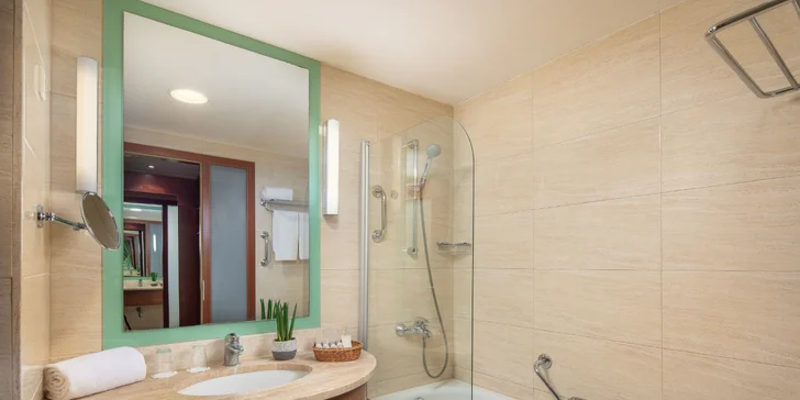 Maďarský ráj relaxu 1 km od Bükfürdö: 4* hotel, obří saunový svět, polopenze