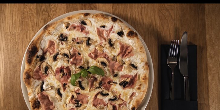 Pizza o průměru 32 cm nebo domácí pasta dle výběrů pro jednoho či dva pod Grébovkou