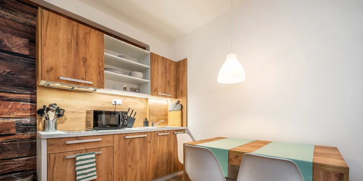 Pohoda na Liptově s bazénem a wellness: apartmán s kuchyňkou až pro 4 osoby