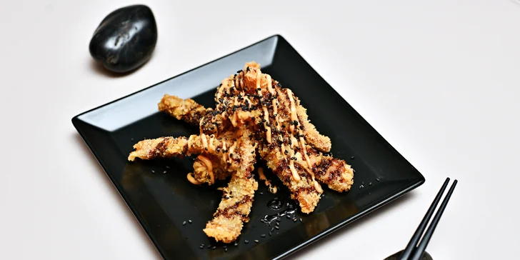 Až 50 ks sushi v setu i s gyoza taštičkami a rýžovými kuličkami s masem