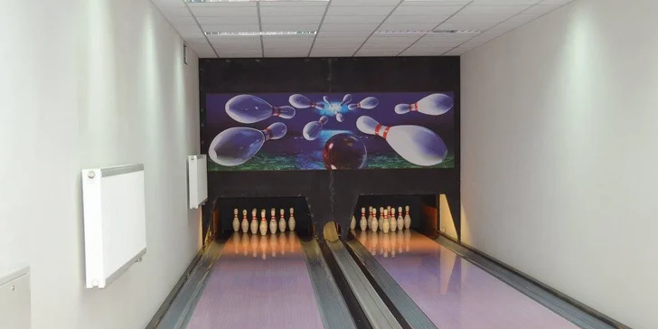 Sportcentrum Hrušková: bowling i s nápoji, squash vč. vybavení i sauna