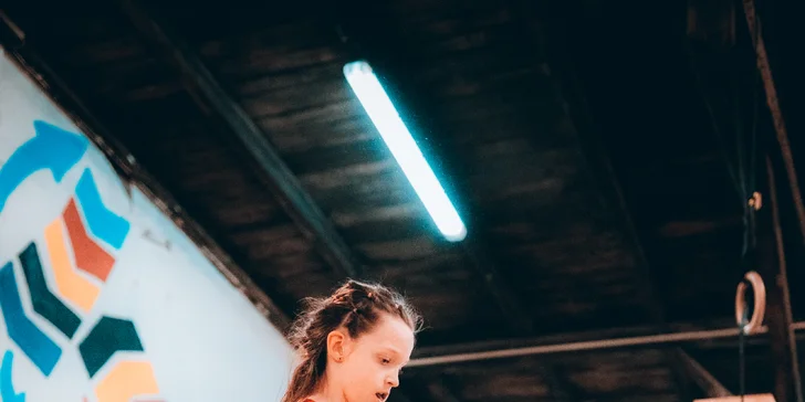 Naučte se ty nejlepší parkour kousky od profíků: hodinový vstup do Parkour Parku s trenérem