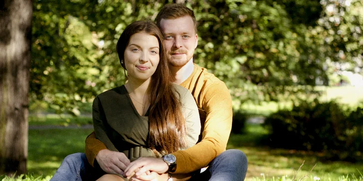 Fotografování pro jednotlivce, páry nebo rodiny v Havířově: 60 min. v exteriéru, 10 snímků s profi úpravou