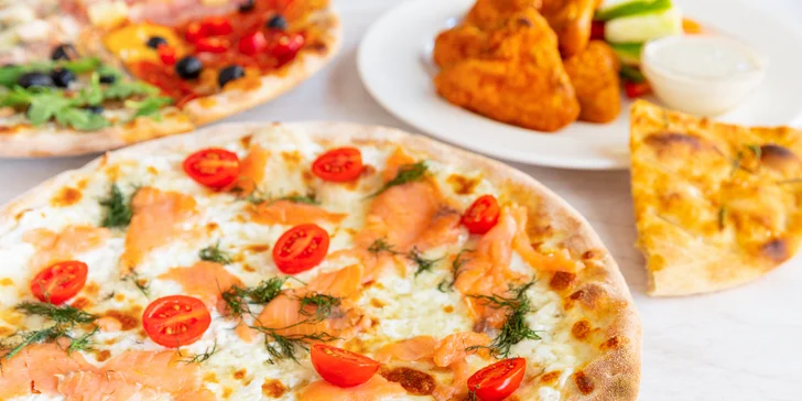 Dvě parádní pizzy o průměru 32 cm podle výběru z celkem 16 druhů