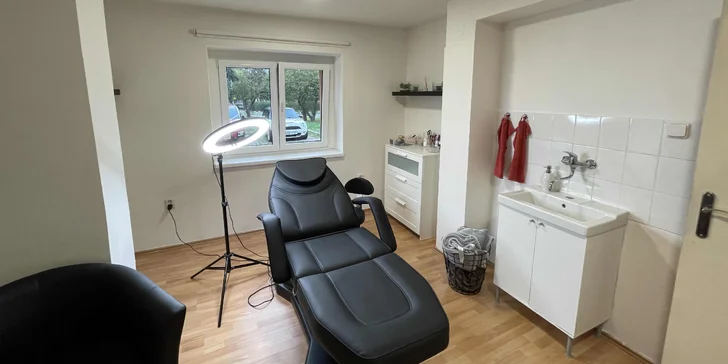Kompletní kosmetické ošetření vč. masáže obličeje nebo lash lifting
