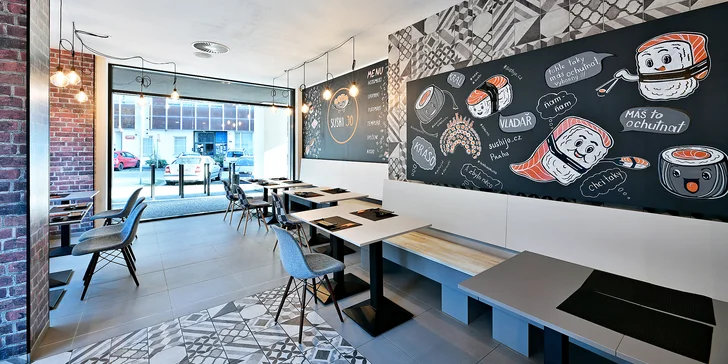 Až 50 ks sushi v setu i s gyoza taštičkami a rýžovými kuličkami s masem