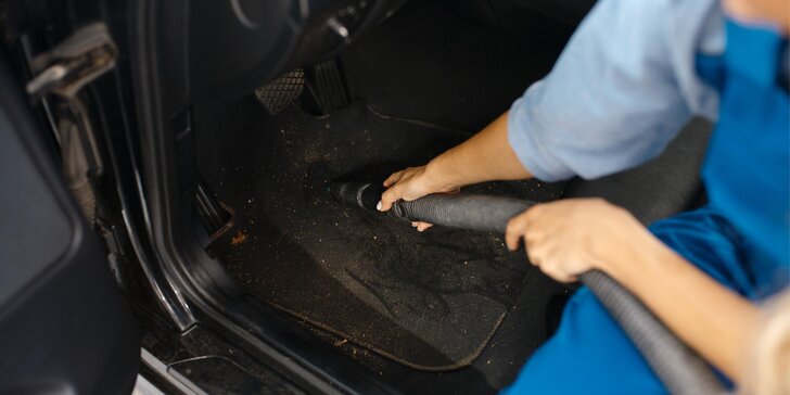 Suché či mokré čištění interiéru vozu vč. dezinfekce madel u vás doma či na smluveném místě
