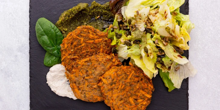 Raw vegan menu i s nápoji pro dva v centru Prahy: předkrm či polévka i hlavní chod a dezert dle výběru