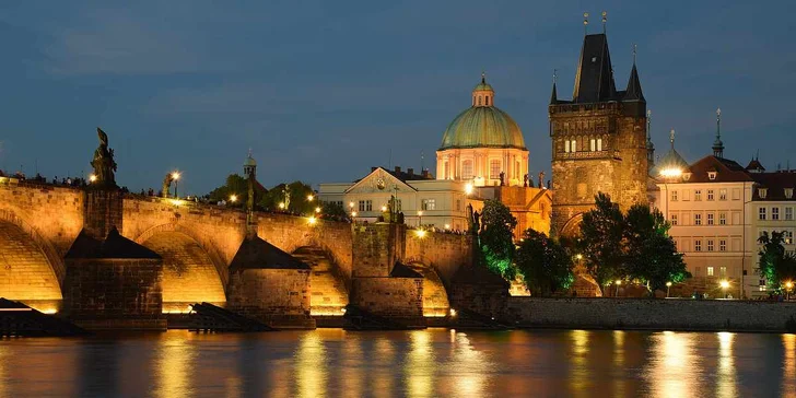 Kurz večerního a nočního fotografování v centru Prahy - skupinový i individuální