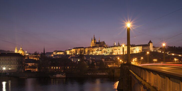 Skupinový kurz večerního a nočního fotografování v centru Prahy