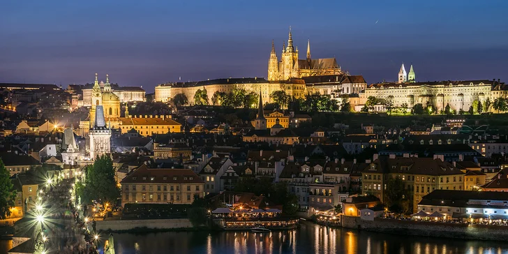 Skupinový kurz večerního a nočního fotografování v centru Prahy