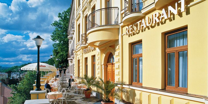 4* pobyt v centru Karlových Varů: ubytování se snídaní, polopenzí či plnou penzí, masáží i neomezeným wellness