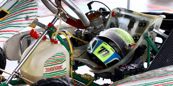 4–20 kol v závodní motokáře: rychlost až 90 km/h, 3 okruhy po celé ČR, profesionální instruktáž
