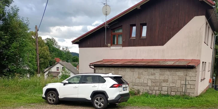 Až 15 dní pohody v Krkonoších: vybavená chalupa až pro 18 osob