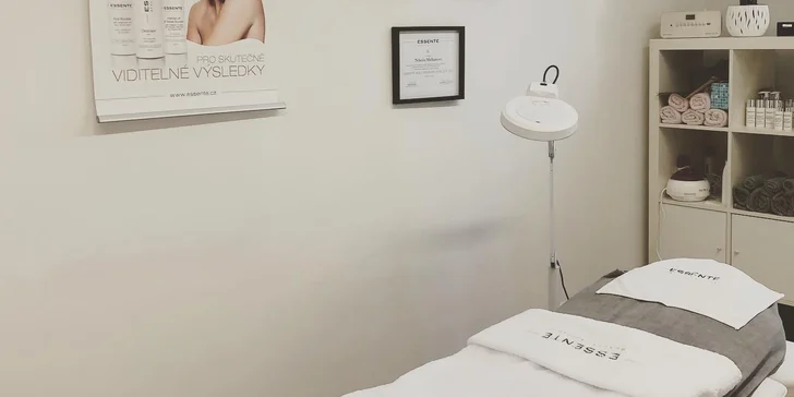 Lash Lifting: zvýraznění a natočení přírodních řas, barvení i výživa
